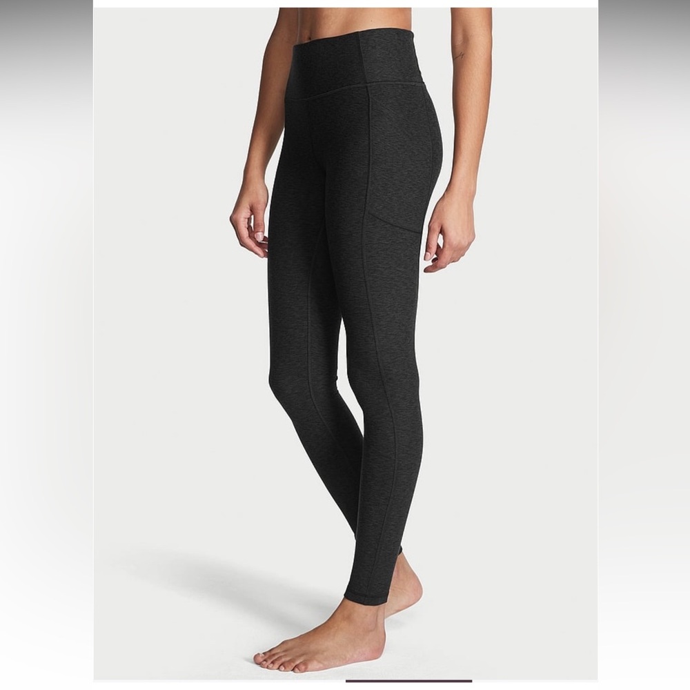 NEW Victoria’s Secret High Rise Pocket Leggings
